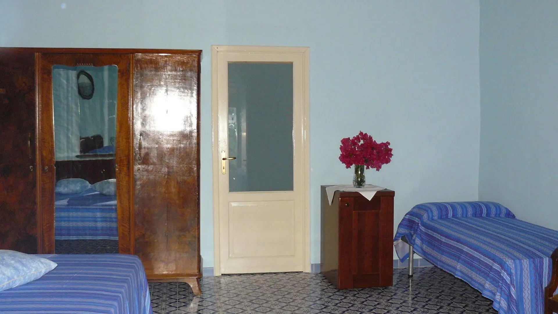 Hotel Da Franco Santa Marina Salina 4*,